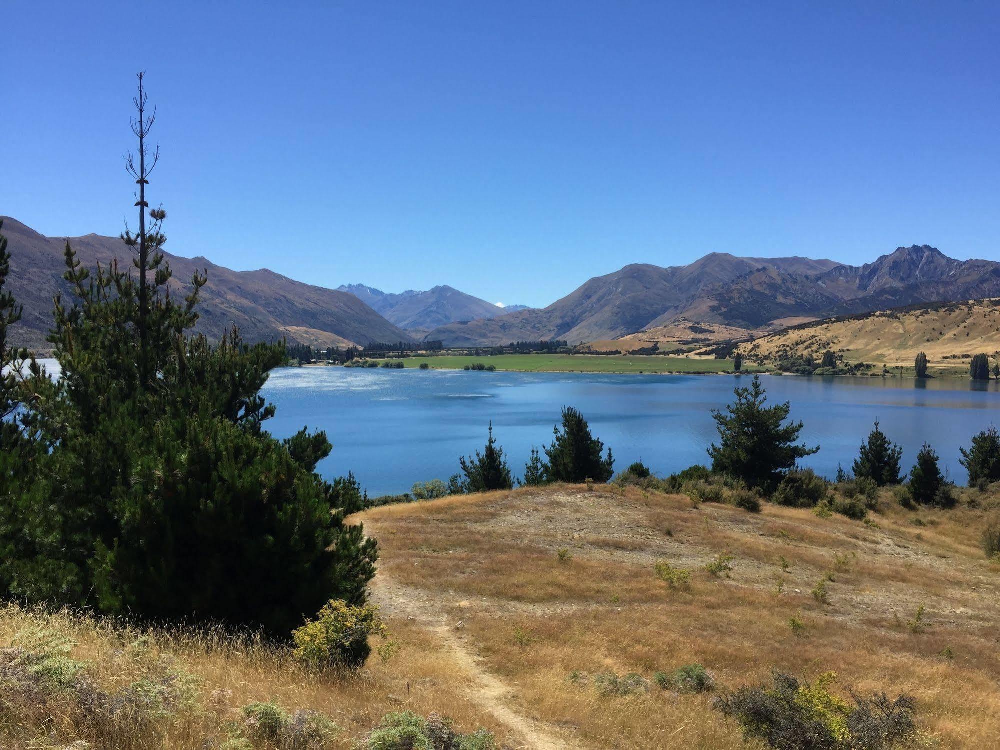 Mt Gold Glamping Hotel Wanaka Exterior photo