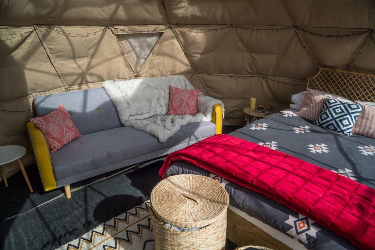Mt Gold Glamping Hotel Wanaka Exterior photo